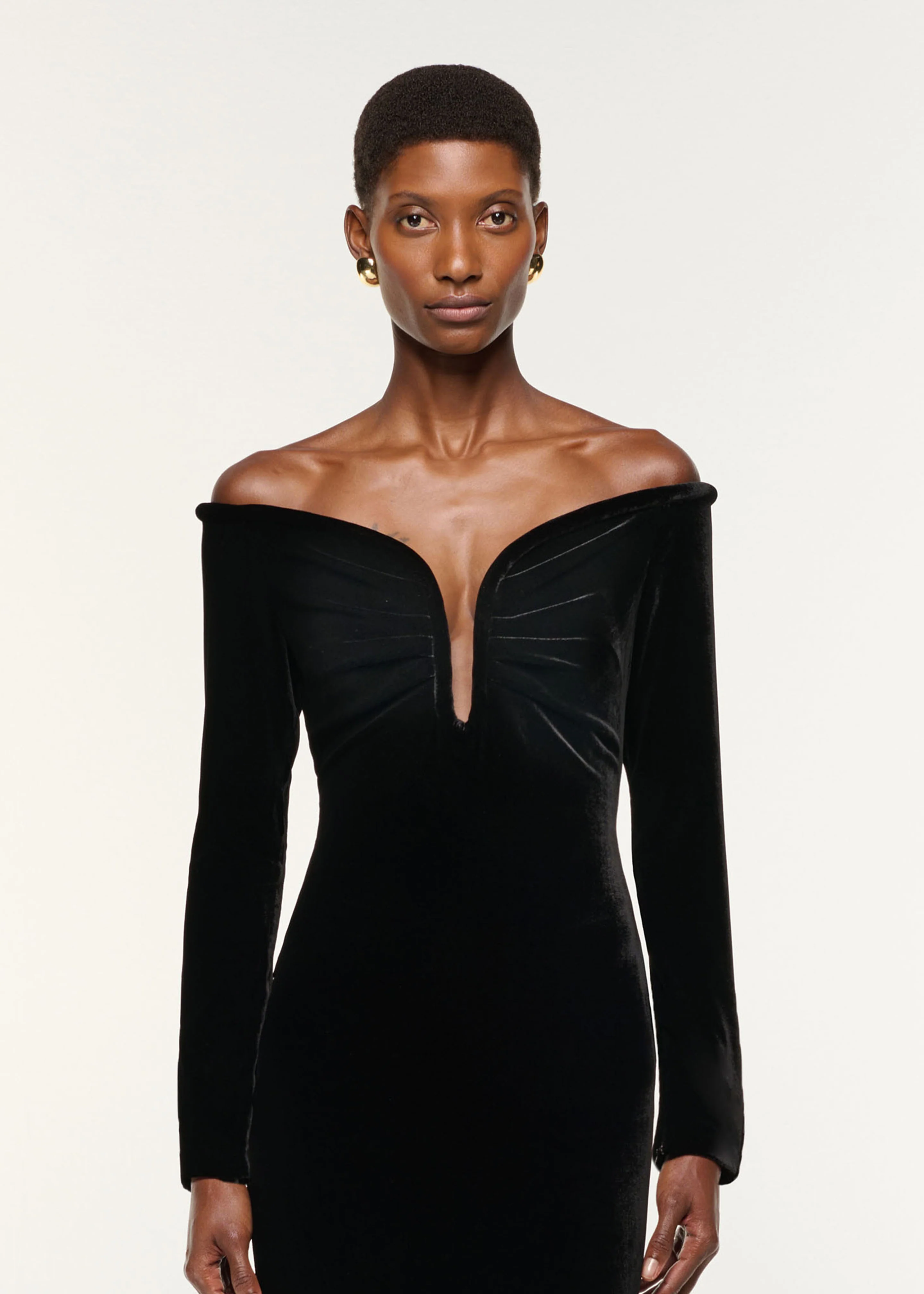 Plunge Neck Velvet Midi Dress - Image 4