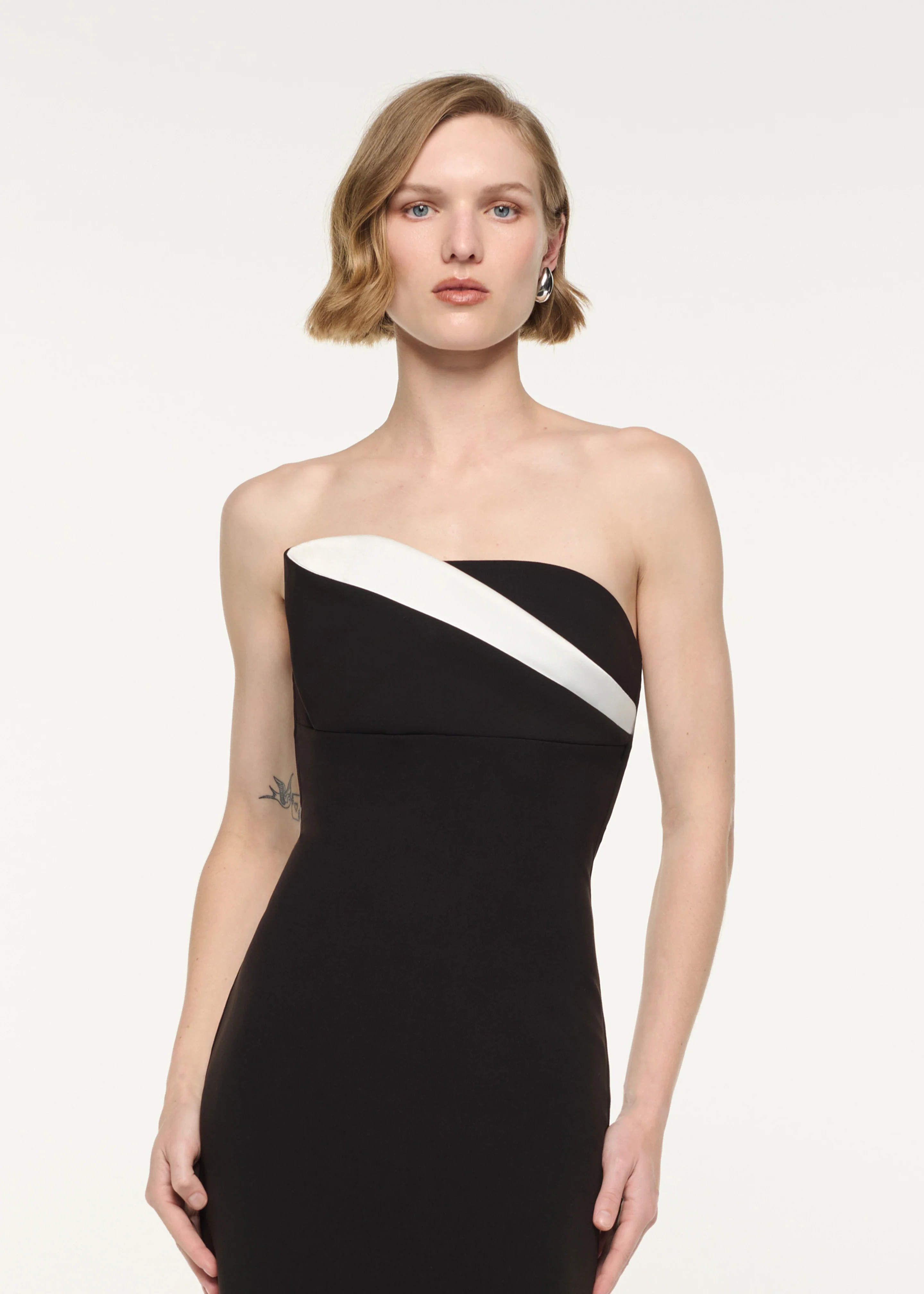 Strapless Monochrome Drape Gown - Image 4