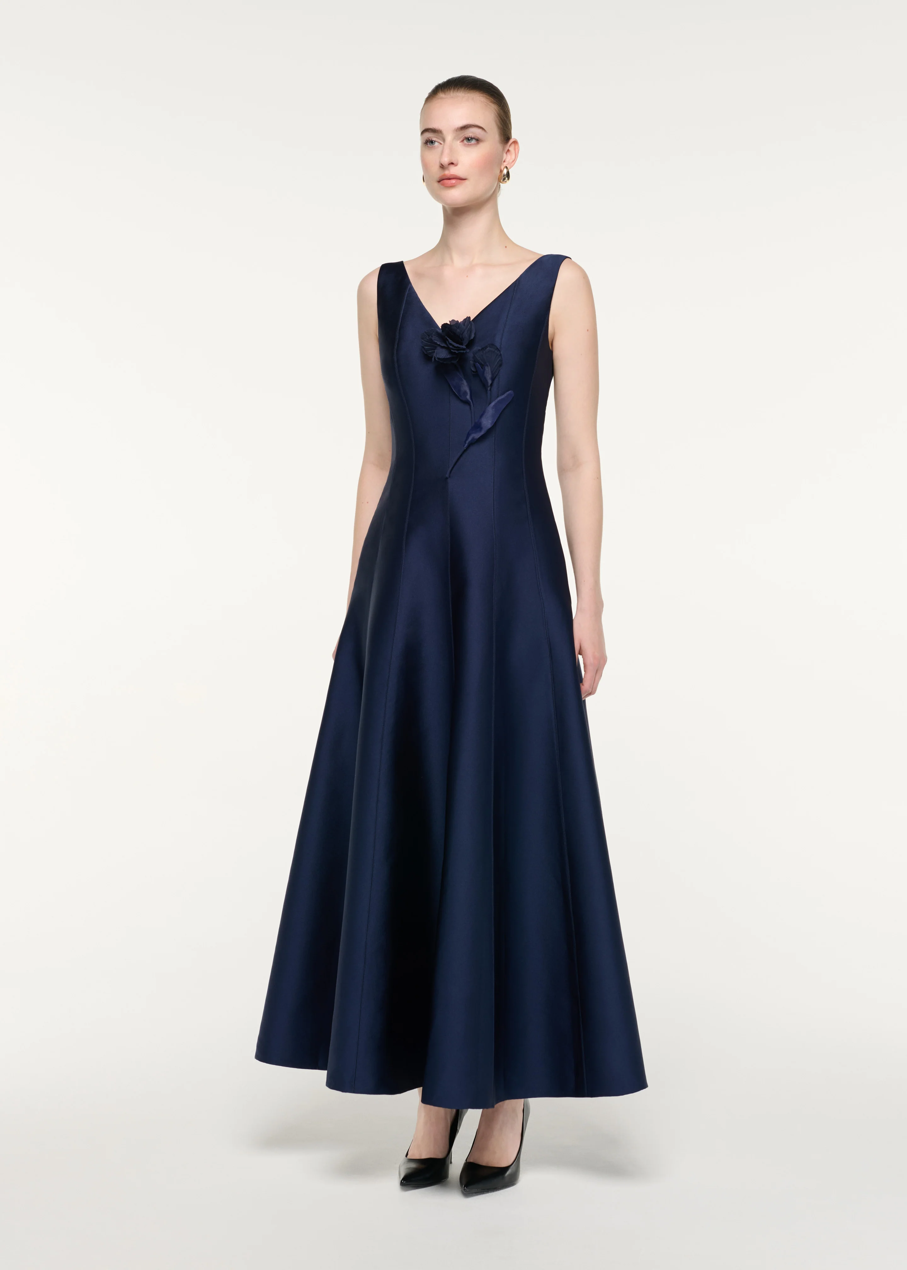 V-Neck Flower Applique Maxi Dress - Image 2